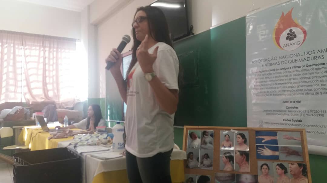 Palestra sobre Prevenção de Queimaduras na escola - Anaviq